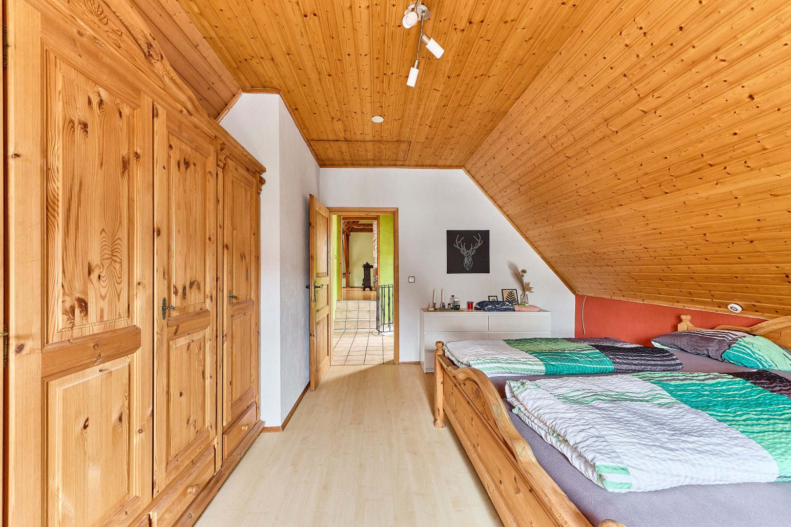 Schlafzimmer OG vorderes Haus