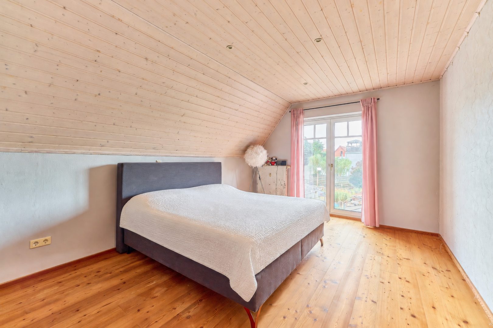 Schlafzimmer OG hinteres Haus