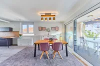Stilvolle Maisonette-Wohnung mit moderner Ausstattung, Loggia und Garage - Esszimmer
