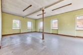 Einzigartige Gelegenheit: Wohnhaus & historische Schule in der Südpfalz - Klassenzimmer 1 Schule