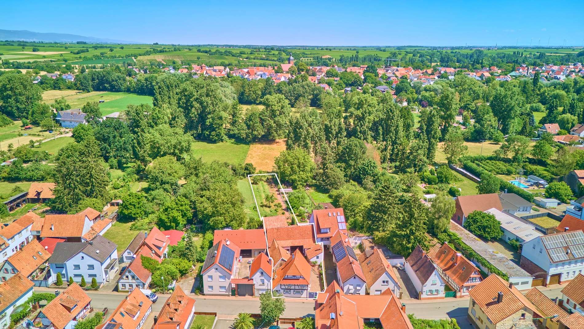 Historisches Anwesen mit tollem Garten und zusätzlichem Bebauungspotenzial, 76831 Mühlhofen, Einfamilienhaus