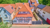Historisches Anwesen mit tollem Garten und Option auf Nachverdichtung - Straßenansicht