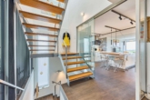 Raum für Träume – modernes Refugium mit Pool, Dachterrasse & traumhaftem Panorama - Flur OG
