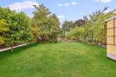 Solides Einfamilienhaus mit großem Garten und sonniger Terrasse in ruhiger Wohnlage - Garten