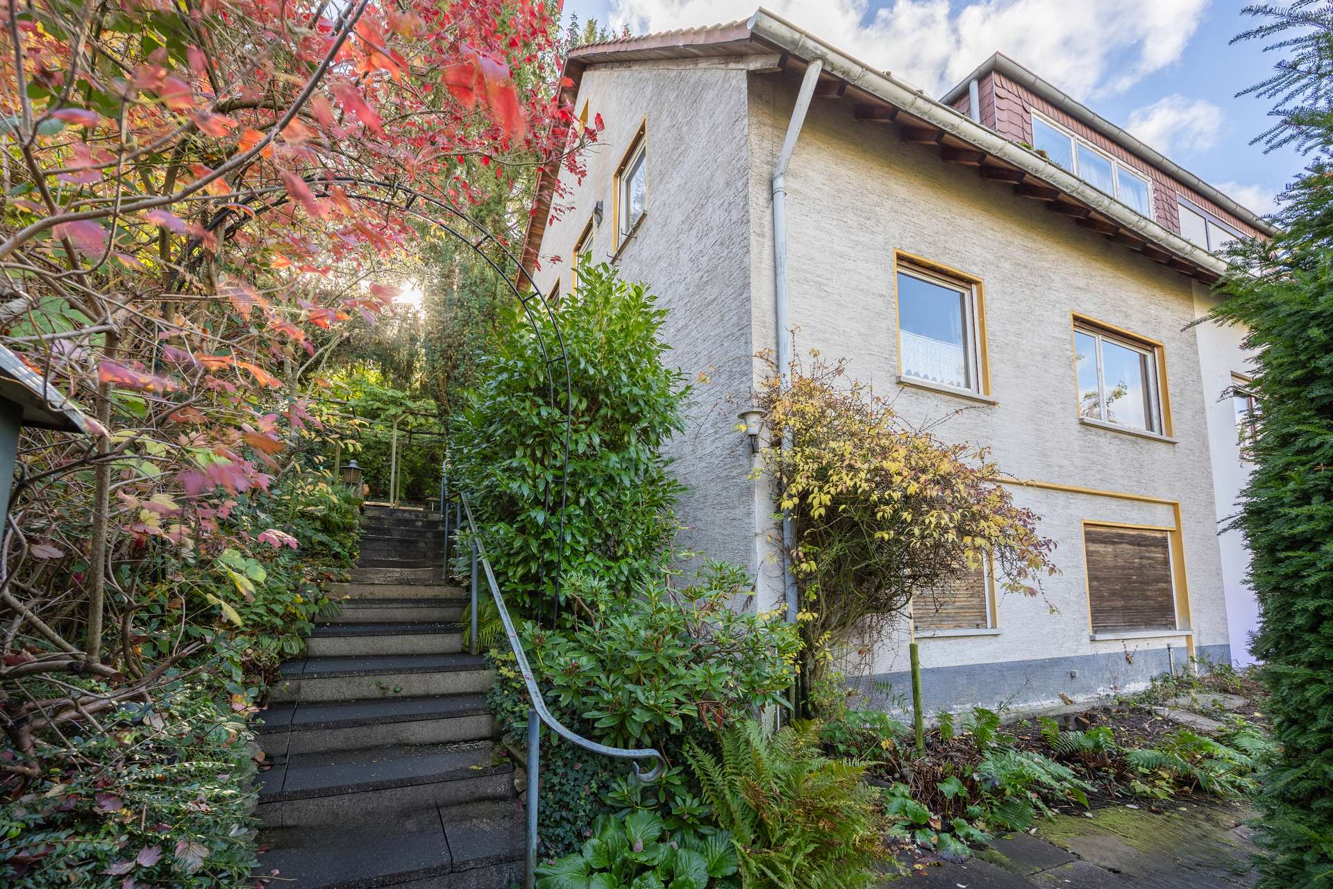 Doppelhaushälfte mit Altbaucharme, großzügigem Garten & Platz zur Entfaltung Ihrer Wohnträume, 67434 Neustadt an der Weinstraße, Doppelhaushälfte