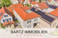 Zweifamilienhaus mit großzügig geschnittenen Wohneinheiten & flexiblem Wohnkonzept - Außenansicht