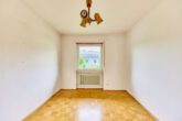 Familienidylle in ruhiger Lage – Großzügiges Reihenendhaus mit Einliegerwohnung - Kinderzimmer_EG