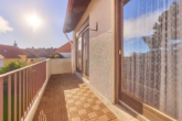 Geräumiges Reihenhaus mit Garage in guter Lage von Königsbach - Balkon