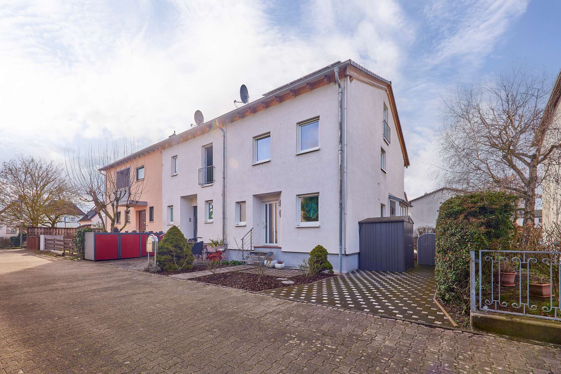 Stadtnah & naturnah leben – familienfreundliches Reihenendhaus mit Hobbyraum und schönem Garten, 76829 Landau in der Pfalz, Reihenendhaus