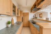Renditestarkes Mehrfamilienhaus mit 5,2 % Rendite - ideale Kapitalanlage - Küche W2