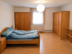 Renditestarkes Mehrfamilienhaus mit 5,2 % Rendite - ideale Kapitalanlage - Schlafzimmer W5