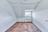 Charmantes Reihenmittelhaus mit Entwicklungspotenzial in Mannheim - Kinderzimmer
