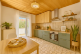 Charmantes Reihenmittelhaus mit Entwicklungspotenzial in Mannheim - Küche - Staging