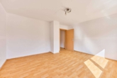 Lichtdurchflutetes Einfamilienhaus mit schöner Dachterrasse und natürlichem Garten - Schlafzimmer