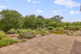 30er-Jahre-Einfamilienhaus mit traumhaftem Garten in toller Weinbergrandlage - Terrasse