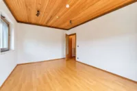 Außergewöhnliche Architektur trifft Raumwunder - Haus mit Wintergarten & großem Außenbereich - Zimmer EG