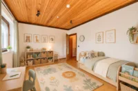 Außergewöhnliche Architektur trifft Raumwunder - Haus mit Wintergarten & großem Außenbereich - Zimmer (digitales staging)