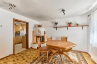 Seltene Gelegenheit: Zwei Häuser auf weitläufigem Grundstück am Feldrand - Esszimmer_Bestandshaus