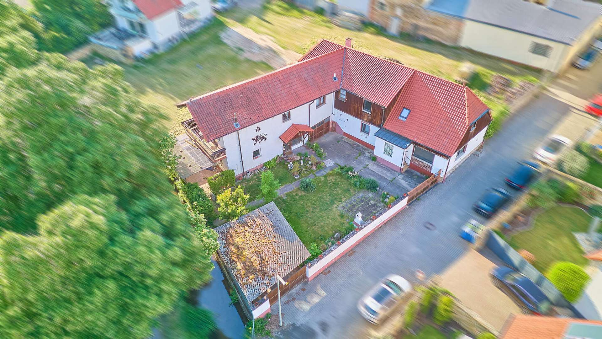 Attraktive Gelegenheit zur Neuvermietung: Zwei Häuser auf einem Grundstück in traumhafter Umgebung, 67167 Erpolzheim, Mehrfamilienhaus