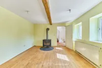 Freistehendes Landhaus mit separatem Gästezimmer in ruhiger Lage - Zimmer EG
