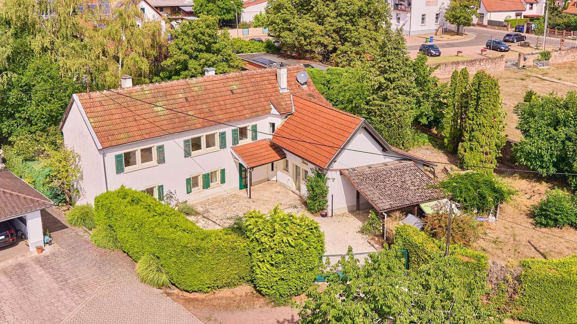 Naturnahes Wohnhaus mit separatem Gästezimmer in ruhiger Lage, 67316 Carlsberg, Zweifamilienhaus