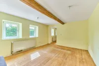 Freistehendes Landhaus mit separatem Gästezimmer in ruhiger Lage - Zimmer EG