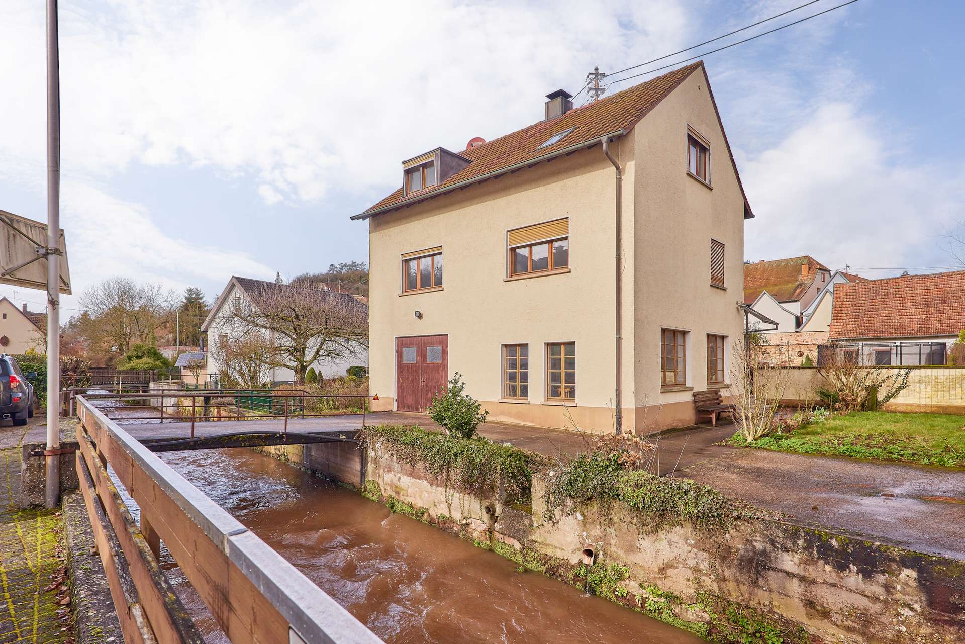 Charmantes Einfamilienhaus von 1956 mit Hof und Nebengebäude, 76857 Albersweiler, Einfamilienhaus