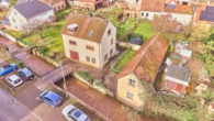 Hier steckt mehr drin: Einfamilienhaus mit Werkstatt & Platz für Ihre Vision - Drohnenansicht