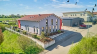 Elegant & hochwertig: modernes Einfamilienhaus mit lichtdurchflutetem Wohnkonzept - Außenaufnahme