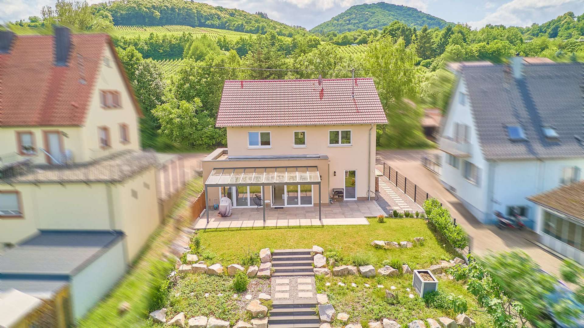 Ein Ort zum Ankommen – Exklusives Neubau-Domizil mit großem Garten, 76857 Albersweiler, Einfamilienhaus
