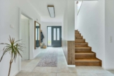 Ein Ort zum Ankommen – Exklusives Neubau-Domizil mit großem Garten - Flur