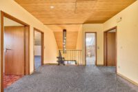 Freistehendes Wohnhaus in begehrter Feldrandlage mit familienfreundlichem Raumkonzept - Galerie