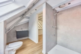Sonnenparadies: Lichtdurchflutete Dachgeschosswohnung im modernisierten Fachwerkhaus - Badezimmer