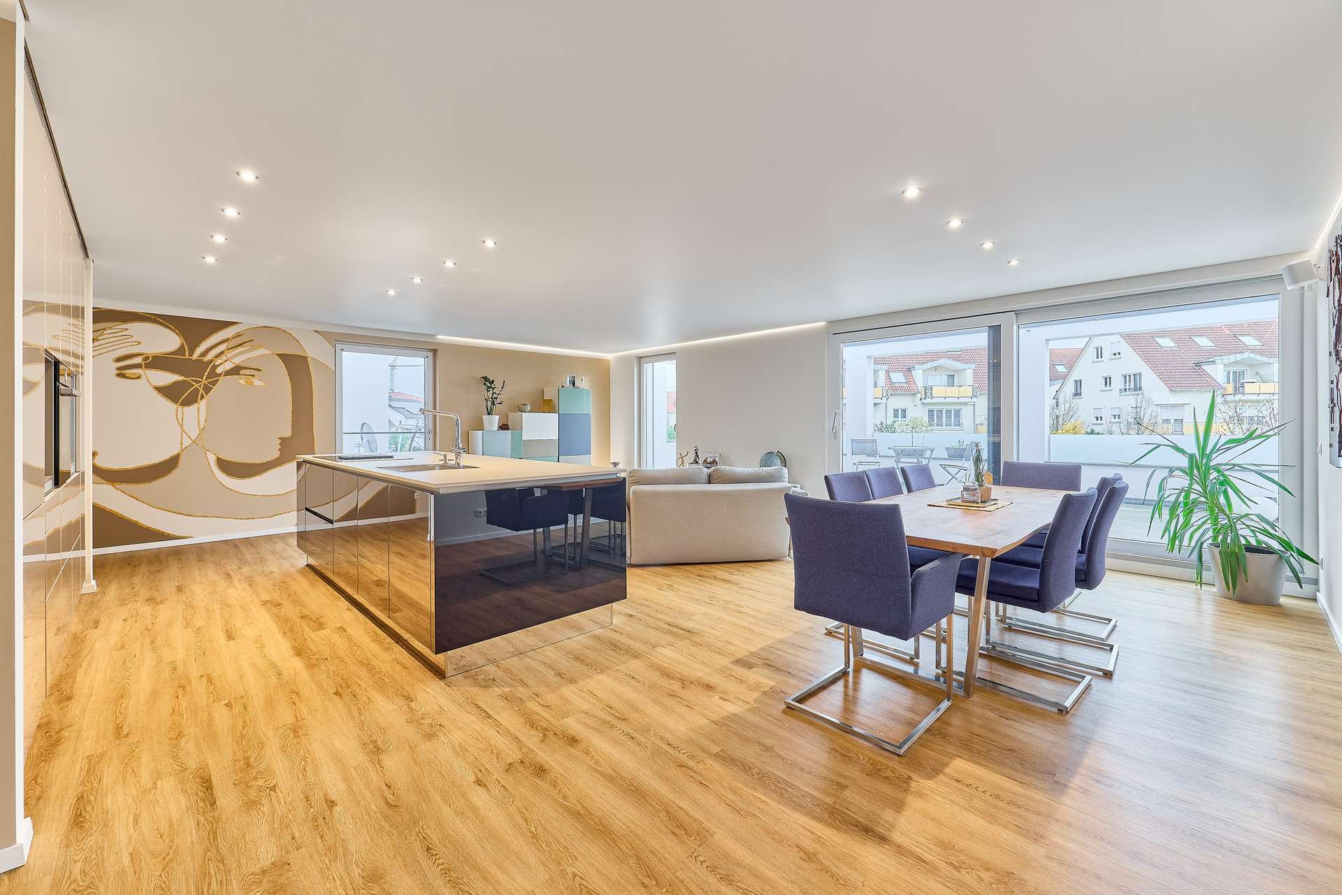 Hochwertiges Wohnerlebnis auf zwei Ebenen: traumhafte 5-Zimmer Maisonette mit großer Terrasse, 67454 Haßloch, Maisonettewohnung