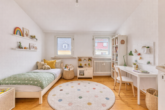 Stilvolle & lichtdurchflutete 4-Zimmer-Stadtwohnung in zentraler Lage - Kinderzimmer DG - digitales staging