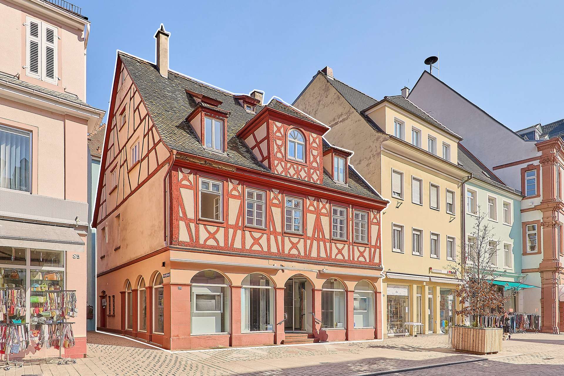 Saniertes Dreiparteienhaus mit guten Mieteinnahmen in 1A-Lage Maximilianstraße, 67346 Speyer, Wohn- und Geschäftshaus