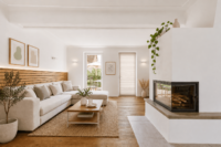 Kernsaniertes Anwesen: südliche Eleganz trifft auf modernen Wohnluxus - Wohnzimmer-digitales staging
