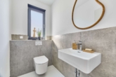 Modern wohnen & genießen: Neubau-Doppelhaushälfte im Erstbezug - Gäste-WC