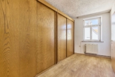 Wohnen mit Perspektive: Einfamilienhaus auf großzügigem Grundstück mit Bauplatz - Ankleidezimmer