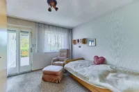 Freistehendes Einfamilienhaus mit vielseitigem Potenzial für persönliche Wohnideen - Kinderzimmer