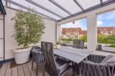 Eleganz trifft Geborgenheit: exklusive Maisonette mit Kamin & Loggia - Terrasse