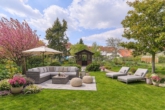 Einfamilienhaus mit optimaler Raumaufteilung, viel Privatsphäre & idyllischem Garten - Garten - digitales staging