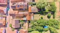 Einladendes Familiendomizil mit beeindruckendem Dachausbau & weitläufigem Garten - Außenansicht