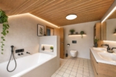 Großzügiges Zuhause mit Wintergarten, weitläufigem Außenbereich & Einliegerwohnung - Badezimmer - digitales staging
