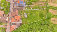 Großzügiges Einfamilienhaus mit Wintergarten in naturnaher Lage - Drohnenaufnahme