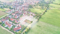 Baugrundstück zur Verwirklichung Ihrer Träume - ideal für einen Bungalow in schöner Feldrandlage - Luftaufnahme