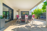 Luxuriöses Wohnerlebnis mit exklusiver Ausstattung und Traumgarten - Terrasse