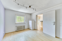 Absolute Ruhe am Waldrand – großzügiges Familienhaus mit erholsamen Außenbereich - Zimmer