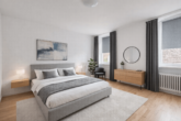 Einzigartiges Anwesen mit vielseitigen Nutzungsmöglichkeiten in idyllischer Waldrandlage - Schlafzimmer 1 (digitales Staging)