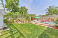 Wohnen mit Weitblick: Zweifamilienhaus in toller Weinberglage - Garten